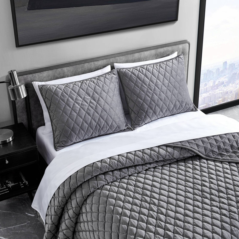 Diamond Velvet 3 Piece Quilt Set, Queen Quilt + 2 Standard Shams, Charcoal Grey
