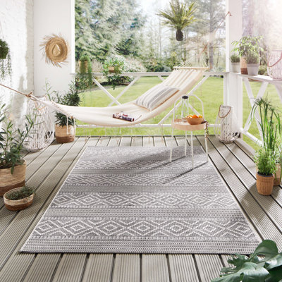Freddy Striped Machine Woven Flatweave Indoor / Outdoor Area Rug