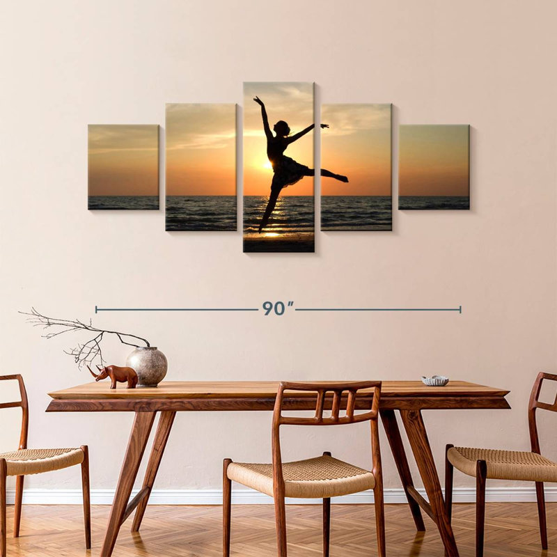 Ballerine au coucher du soleil, H 42 po x l 92 po