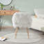 Chaise de salle à manger rembourrée en similifourrure WHITE avec pieds en métal