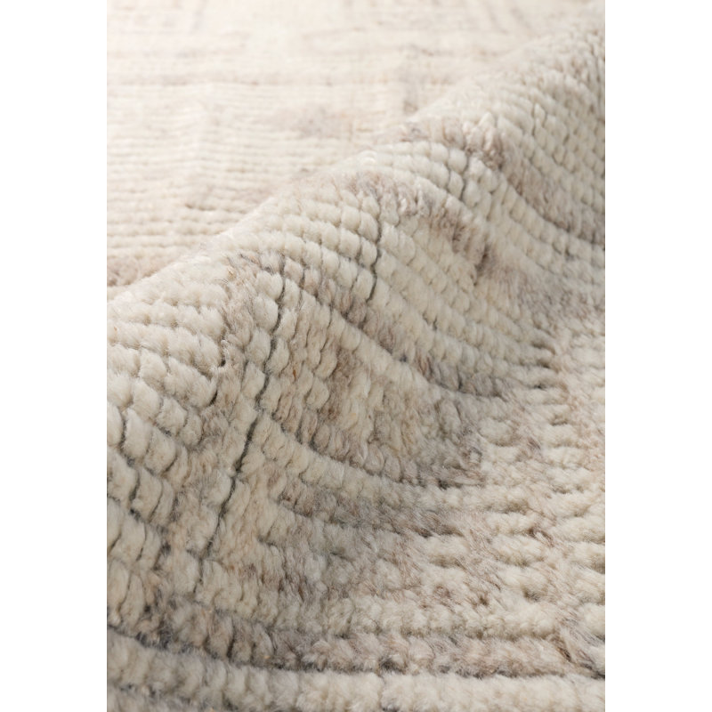 Trimsa Rug, Square 1'6"