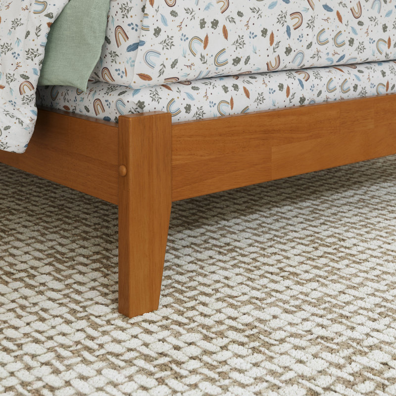 Lit à panneaux en bois massif Amodio par Mack & Milo™, Simple, Caramel clair