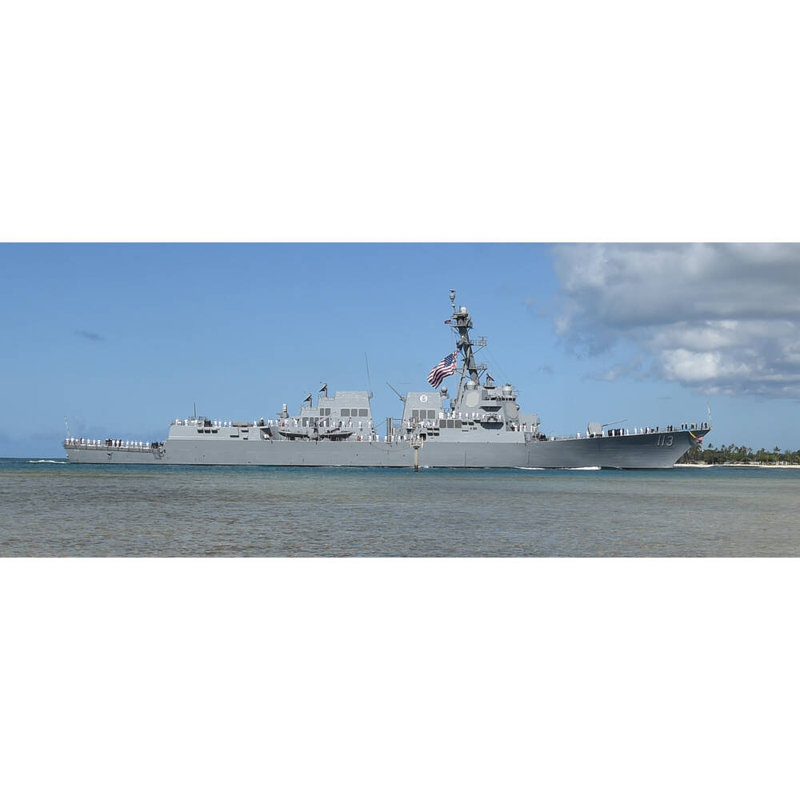 USS John Finn (DDG-113) moyen, H 10 po x l 30 po x P 5 po