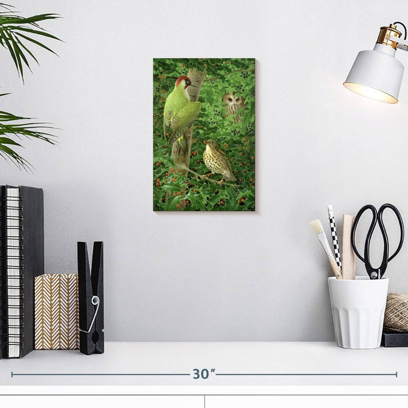 Hibou des bois et muguet, H 12 po x l 8 po