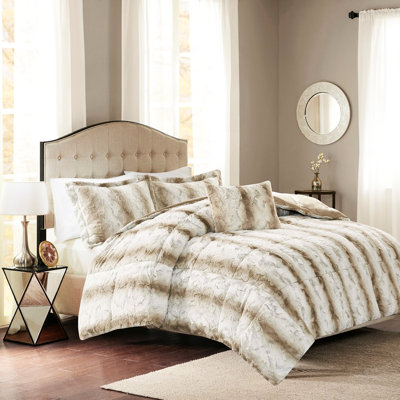 4Pc King Bedding - Faux Fur Comforter And Rectangular Pillow For A Relaxing Sleep
