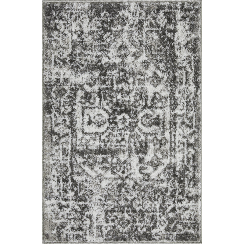 Raghdah Oriental Indoor Rug, Rectangle 2' x 3'
