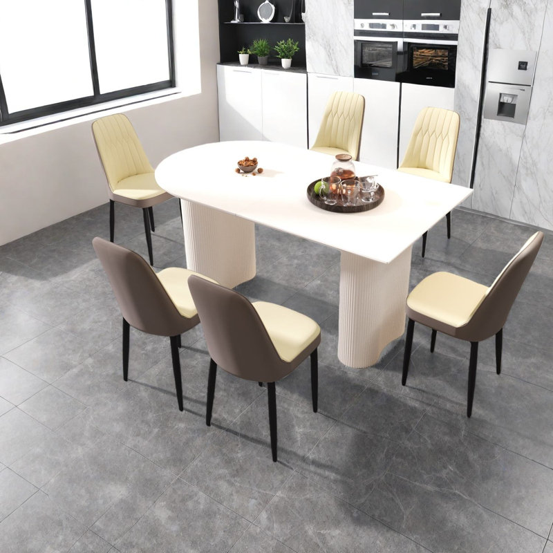 Ensemble de table de salle à manger moderne en MDF beige avec chaises en polyuréthane, idéal pour la maison et la cuisine