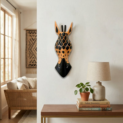 Masque de girafe en bois Kattan