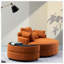 Le fauteuil rembourré avec repose-pieds Keali, les coussins doux et confortables créent ensemble une atmosphère chaleureuse.-1315204667