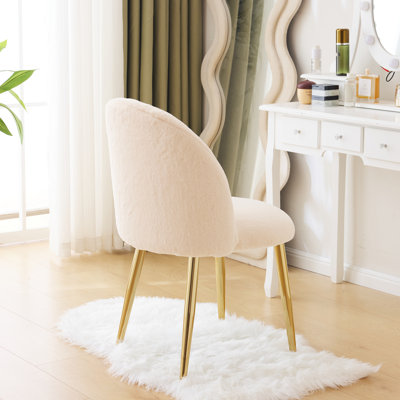 Make-Up Chair