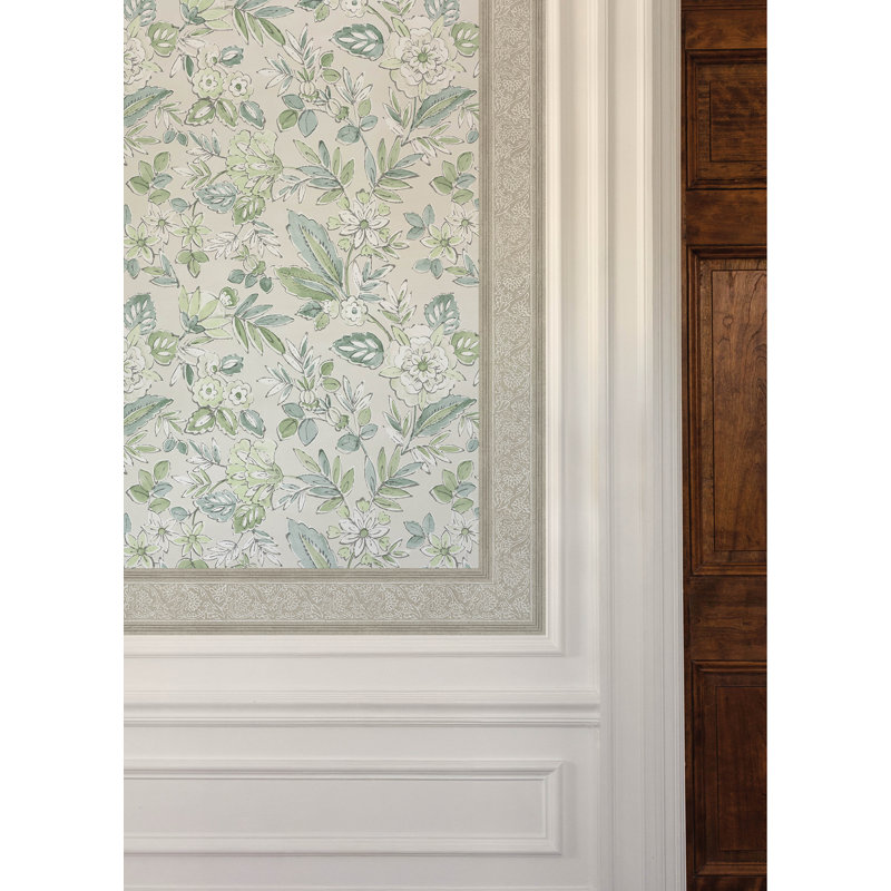 Bordure sculptée à motif floral taupe, Beige