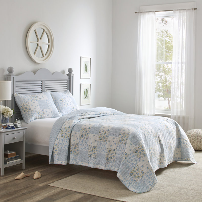Laura Ashley Kenna Cotton Reversible Blue Quilt Set, Full/Queen Quilt + 2 Shams