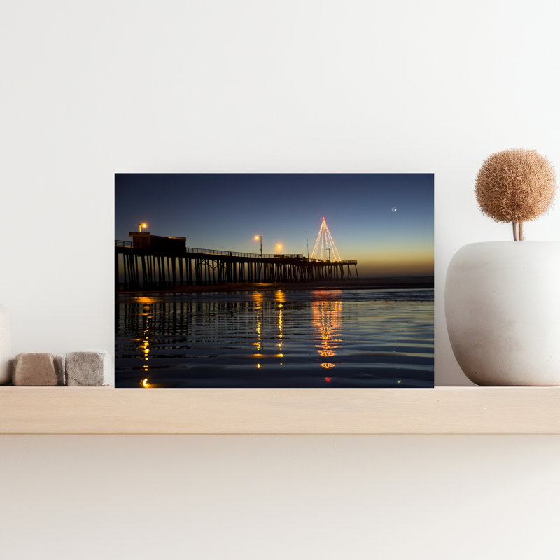 Coastal Christmas Pier Reflections Peaceful Serene Tranquil Christmas Tree Coastal, impression d'art mural, H 12 po x l 18 po