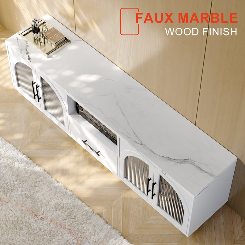 Meuble télé blanc de 70 po pour téléviseur de 80 po, centre de divertissement avec lumières DEL et portes en verre arquées, finition en faux marbre, tablettes réglables, meuble télé moderne pour le salon,