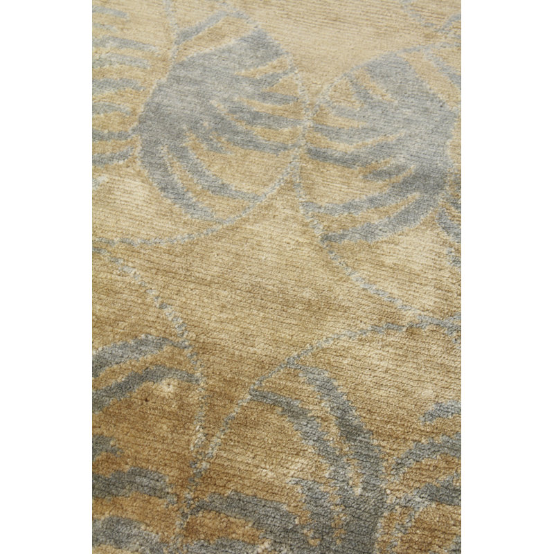 Contemporary hand-knotted Wool/Silk Beige/Light Blue Area Rug