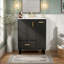 Meuble-lavabo moderne avec lavabo en céramique, armoire en bois massif et panneau de fibres à densité moyenne de 24 po avec porte à fermeture en douceur, tiroir et panier de rangement coulissant, conception minimaliste élégante, livraison en une seu-24480799
