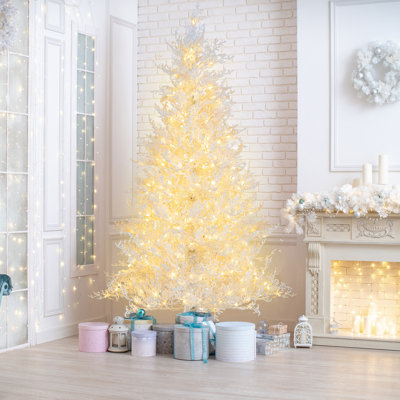 Arbre de Noël illuminé 6 pi avec aiguilles réalistes
