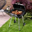 Barbecue Charocal Outsunny en acier de 21 po avec roue portative, plateau latéral et tablette inférieure pour barbecue extérieur pour le jardin, la cour arrière, la piscine