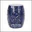 Table de bout en métal durable avec motif de feuilles de palmier tropical pour une utilisation intérieure et extérieure, aucun assemblage requis