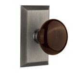 Studio Plate with Brown Porcelain Door Knob