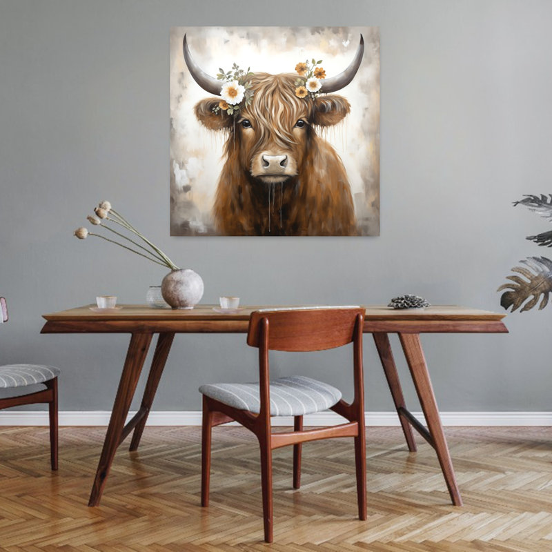Art contemporain avec une vache Highland et des fleurs, H 32 po x l 32 po