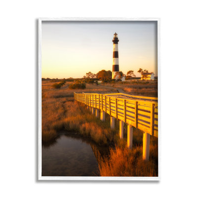 «Bb-349», pont encadré sur phare sur bois par Danny Head