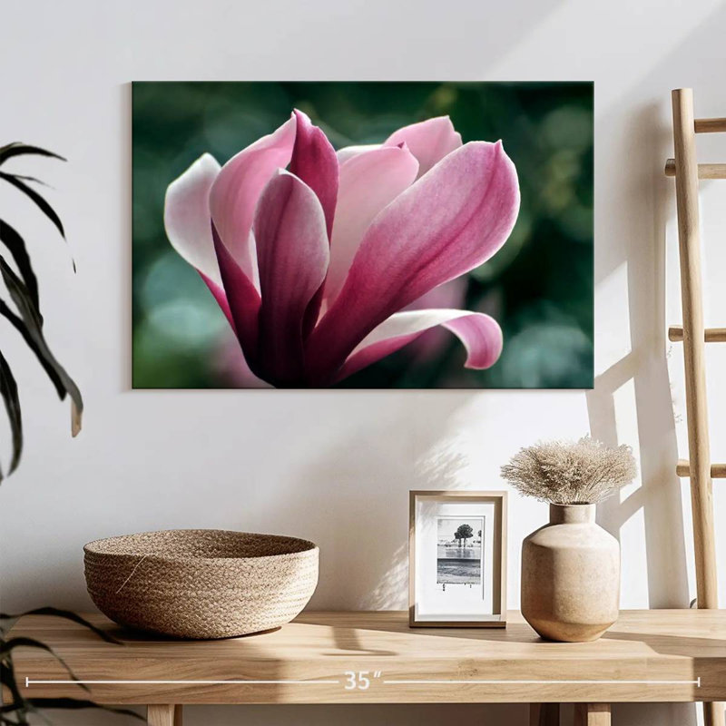 Fleur de magnolia Harnek en fleurs, H 8 po x l 12 po