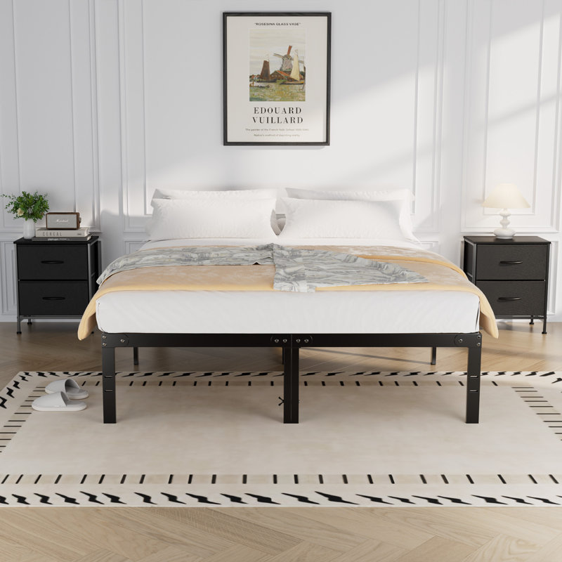 Lutherville 3 Piece Bedroom Set Metal Platform Bed And Nightstand Set, Black, King