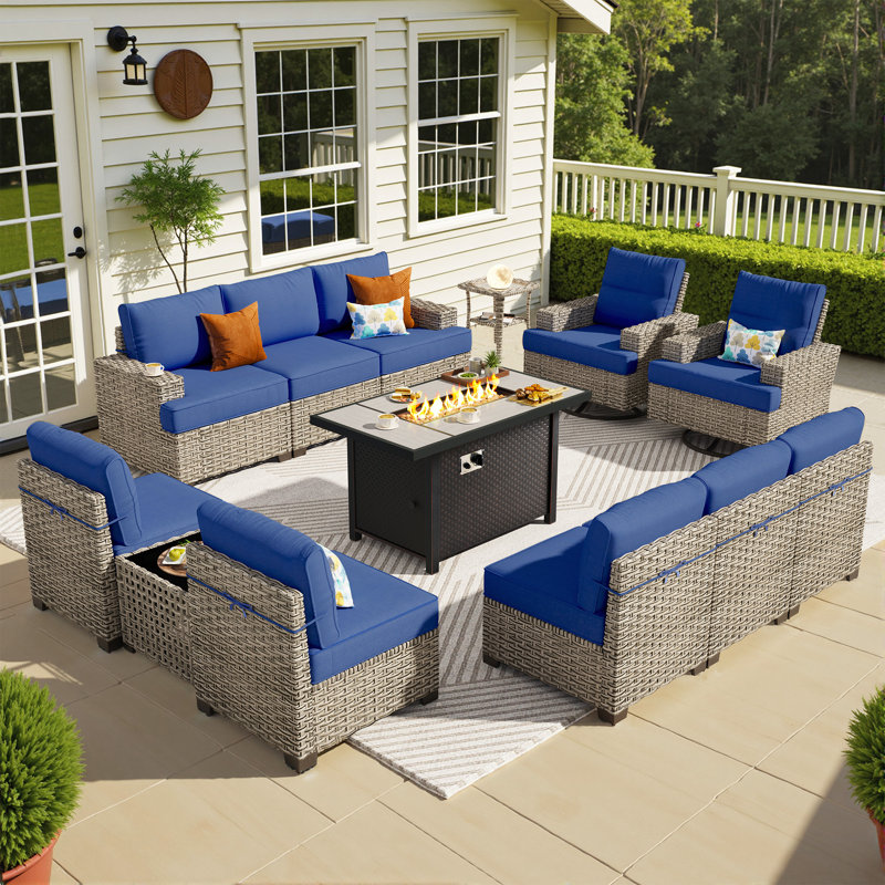 Ensemble modulaire d'extérieur pour 10 personnes avec coussins, chaises berçantes pivotantes, table basse à DEL et foyer, ensemble de patio en osier toutes saisons	