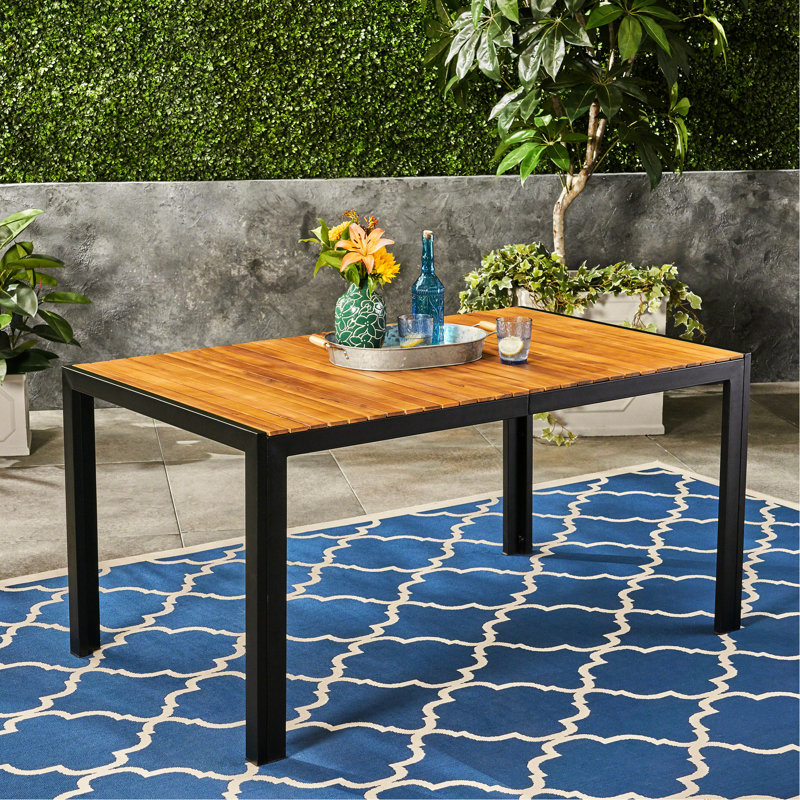 Table de salle à manger élégante Elegant