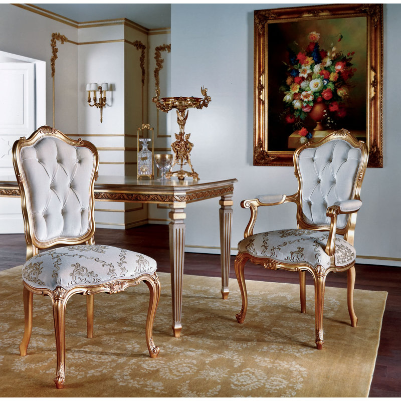 Chaise d'appoint rembourrée en blanc