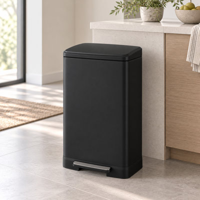 Poubelle à pédale noire de 55 litres (14,55 gallons) avec couvercle à fermeture douce et seau intérieur amovible pour la cuisine