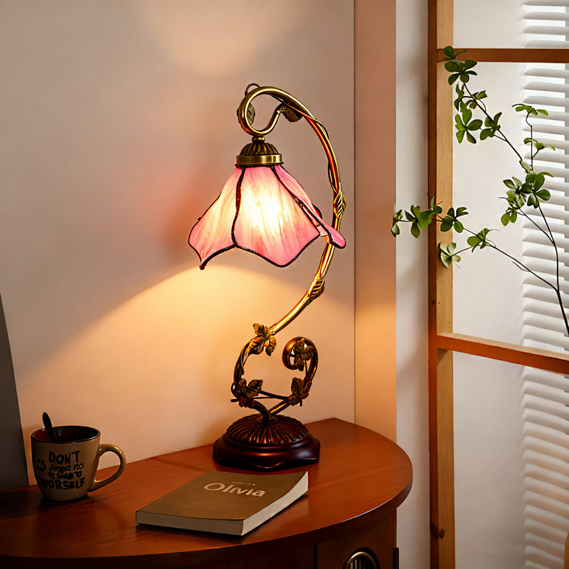 Lampe de table en verre teinté rose avec base en résine, 1 lumière
