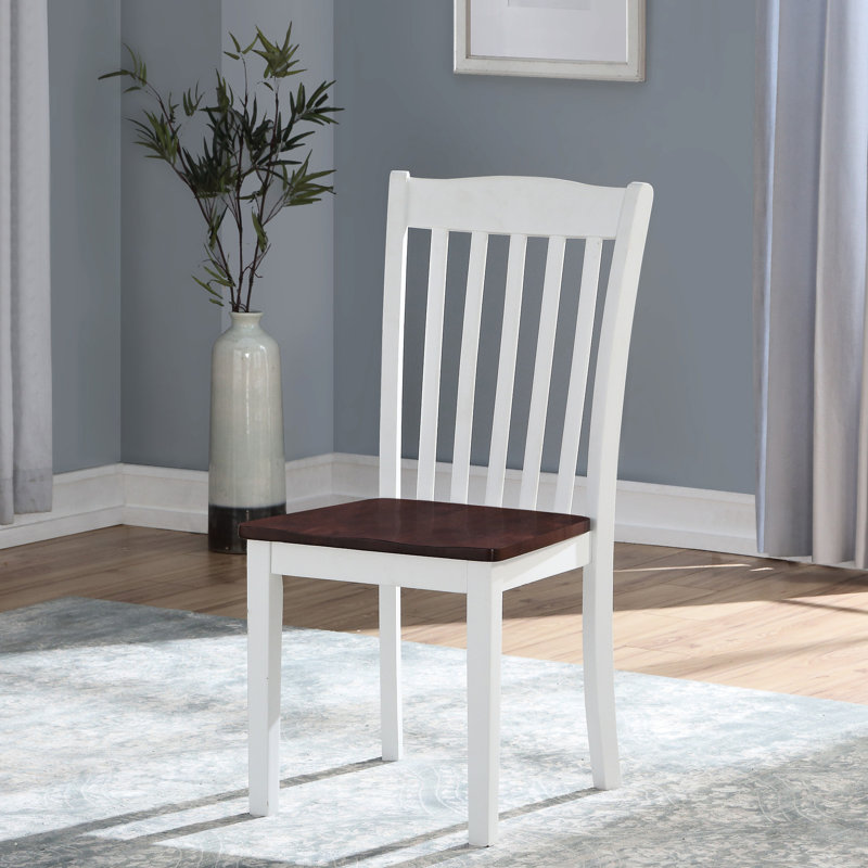 2 chaises d'appoint blanches et noyer rembourrées de mousse et rembourrées de mousse