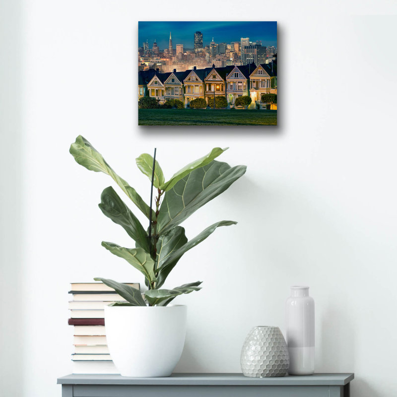 «Paintedames» par Lee Sie, art en verre acrylique, H 12 po x l 16 po x P 0,13 po