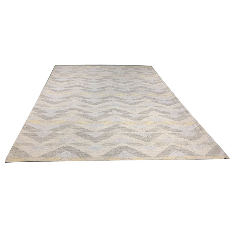 Chevron Area Rug in Gray