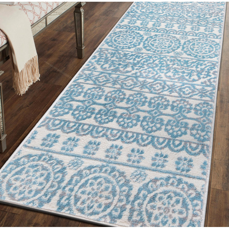 Doylestown Floral Indoor Rug, Runner 2' x 7'