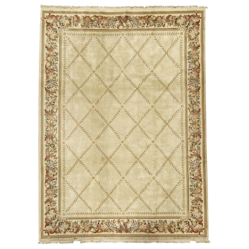 Hand Knotted Area Rug in Ivory