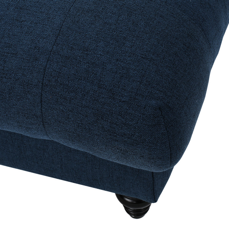 Kd - Bleu marine avec un tissu lisse au design simple