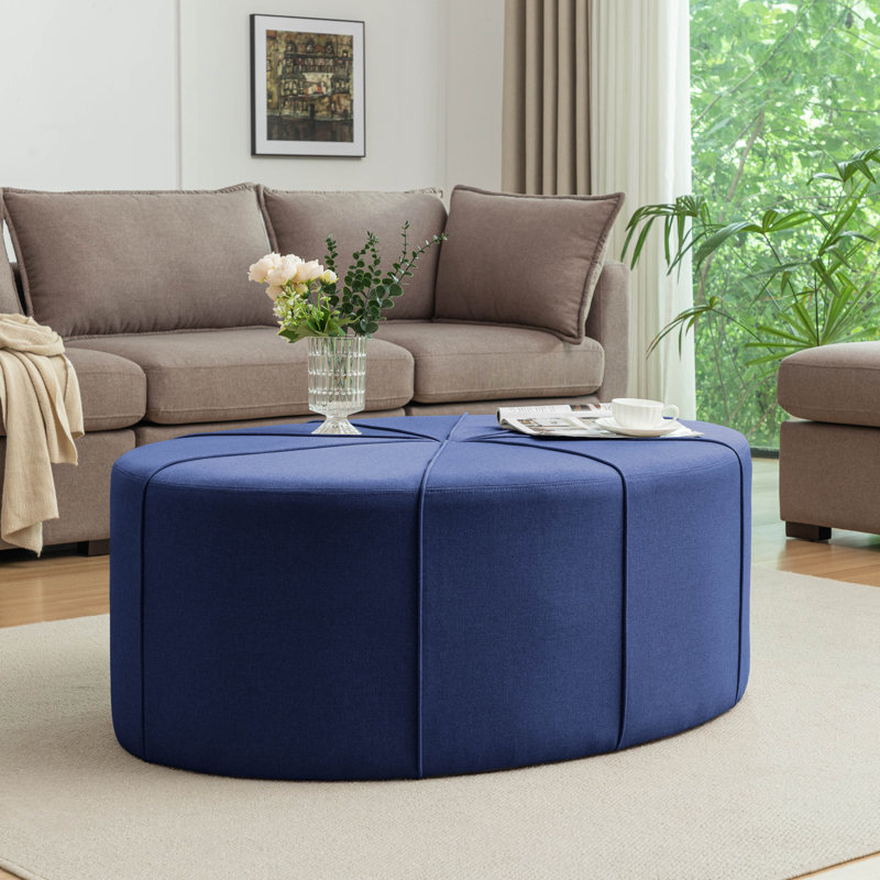 Repose-pieds de cocktail ovale de 47,6 po en tissu Wrought Studio ™ Alma, Tissu bleu