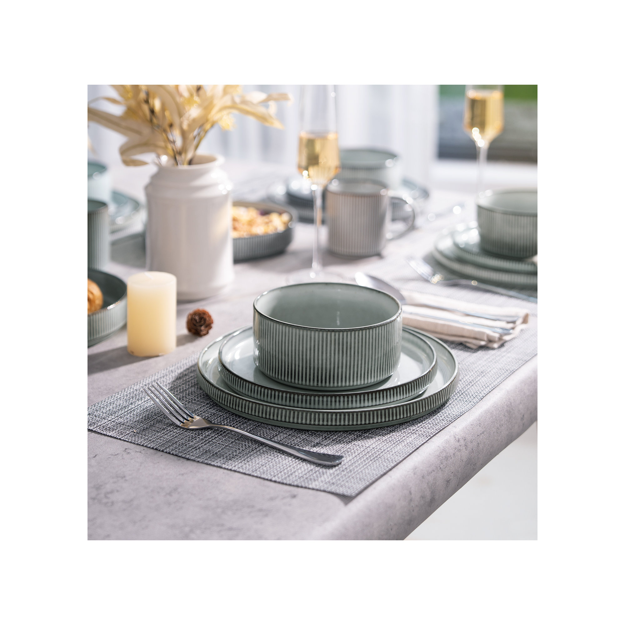 Stoneware Dinnerware Set, Service for 4, Smoky Blue