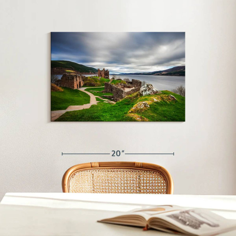 Lilie Urquhart Castle