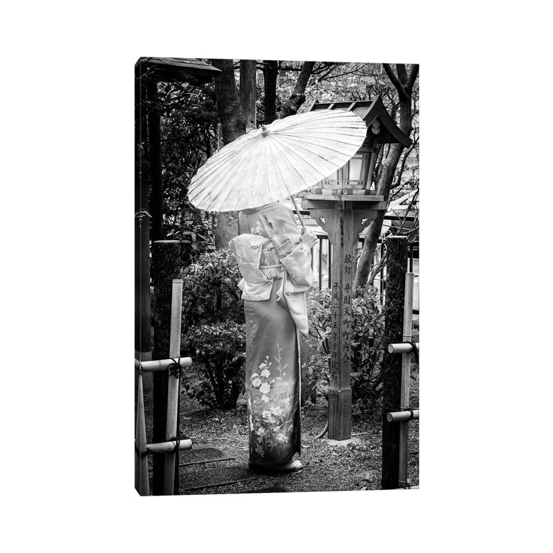 Geisha by Philippe Hugonnard - Wrapped Canvas Print, 30.48cm H x 20.32cm W
