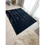 Tapis noir en fourrure de lapin_8 x 10 pi-1703583586
