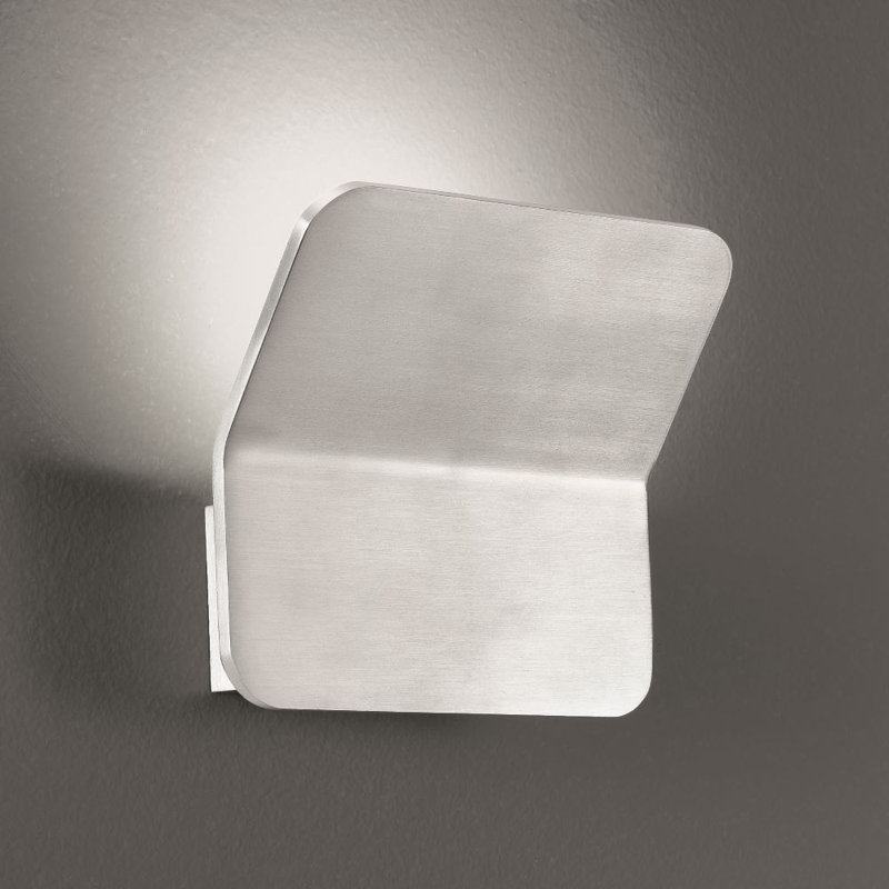 Alayssa LED Corner Wall Light
