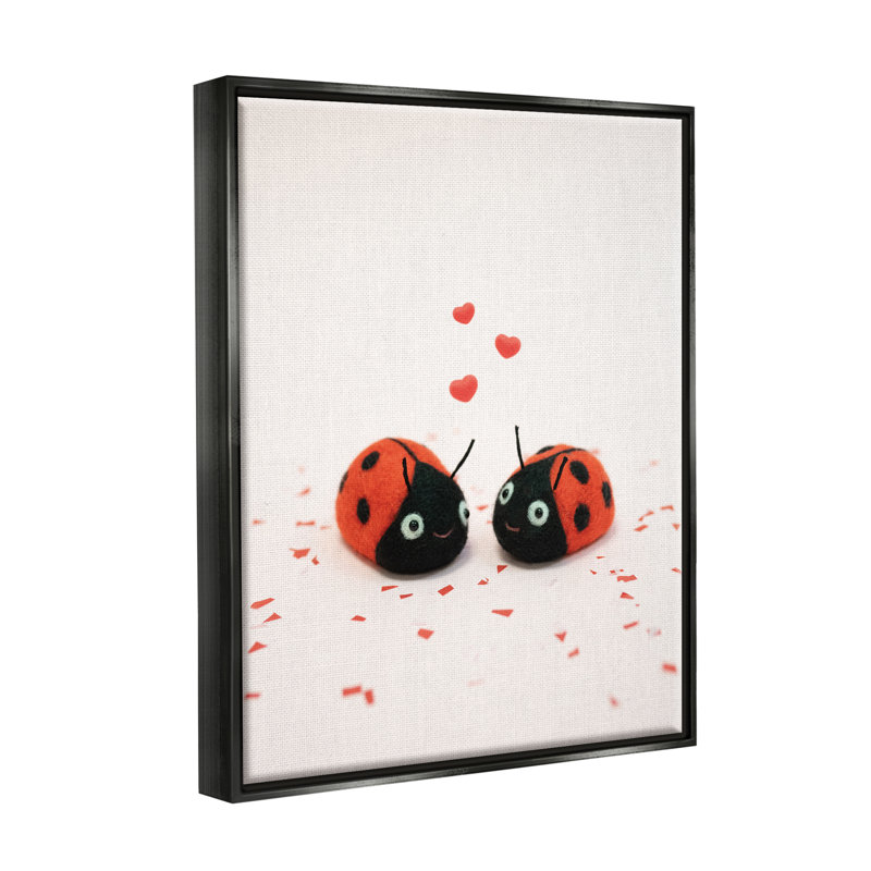«Ladybugs Valentine's Hearts» par Lemon & Sugar, photographie, Cadre flottant noir de jais, H 21 po x l 17 po x P 1,7 po