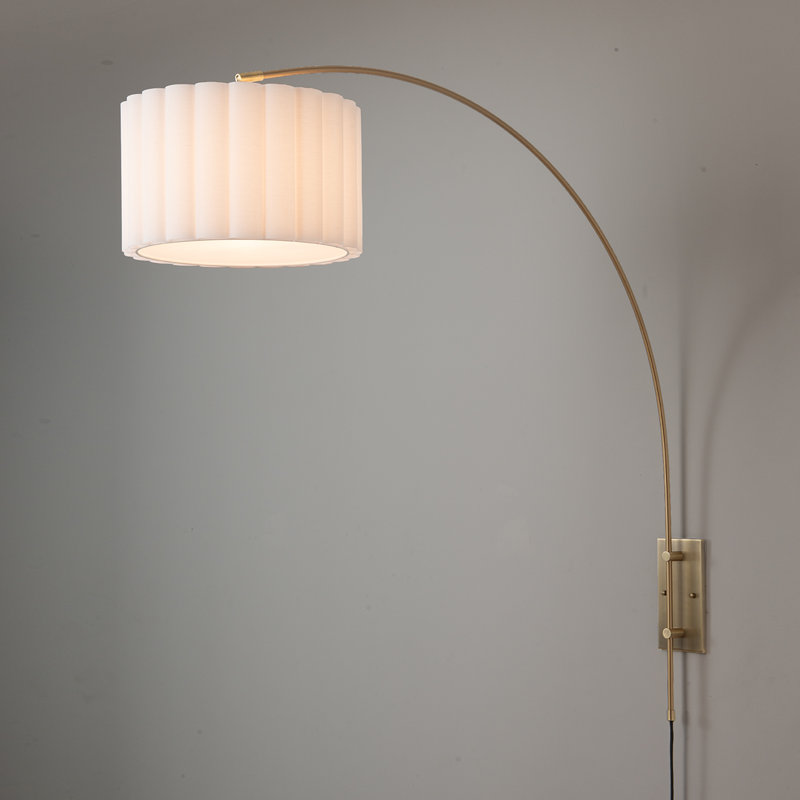 Lampe murale festonnée à arc - Laiton vieilli, lin blanc, diffuseur