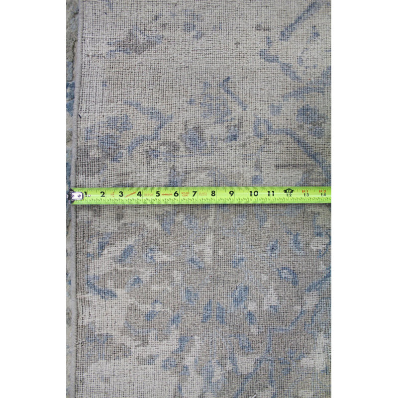 Tapis tissé à la main ivoire en laine et soie sculptés Arabesque