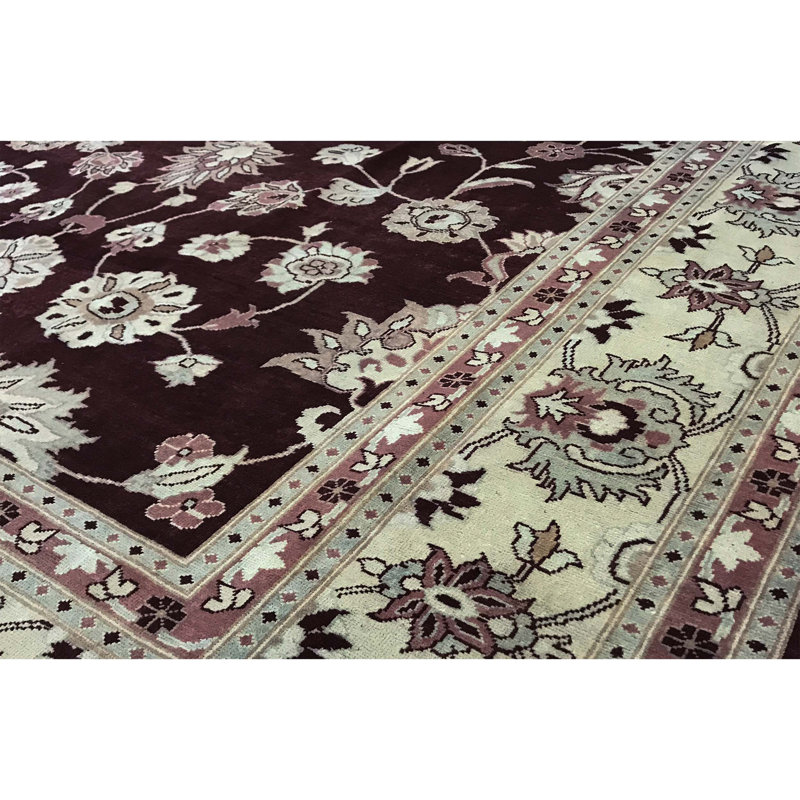 Tapis rouge et or de haute qualité noué à la main