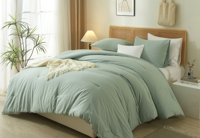 Just for You: Green Bedding Sets